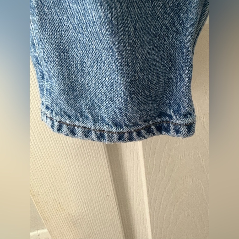 Reformation Shasta destroyed jeans cropped 25” mid wash size 26 - Picture 4 of 12